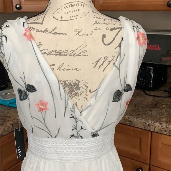 White maxi dress, size medium - Picture 3 of 5